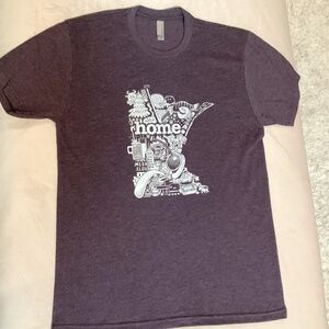 Minnesota Purple M Short Sleeve T Gym Travel Essential Normcore Athleisure